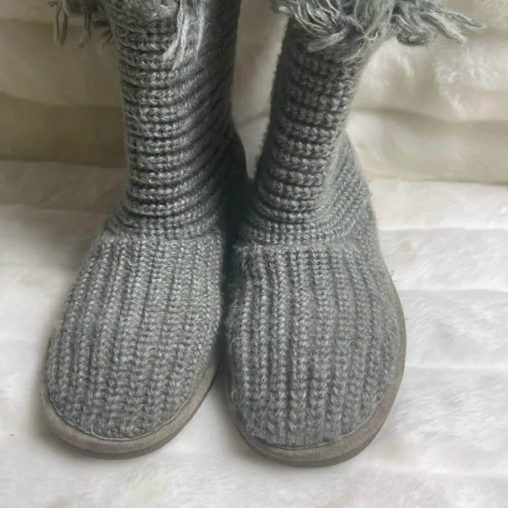 BearPaw gray knit sweater ankle boots suede back heels sheepskin footbed SZ8